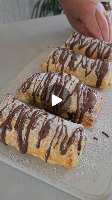 Banana Nutella Puff Pastry, Mango Puff Pastry, Puff Pastry Recipes Nutella, Nutella And Puff Pastry Recipes, Puff Pastry Recipes Videos, Puff Pastry With Nutella, Puff Pastry And Nutella, Nutella Puff Pastry Recipes, Banana Puff Pastry