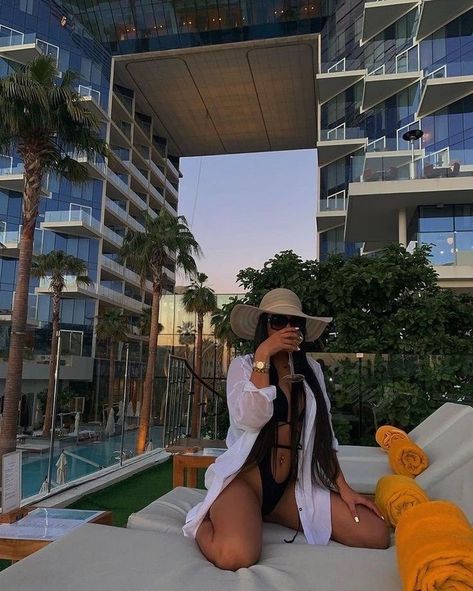 Baddie Aesthetic Black Women, Vacation Outfits Black Women Tropical, Swimwear Outfit Ideas, Inspo Pics Instagram, Cute Vacation Outfits, Vacay Vibes, Shotting Photo, Vacation Mood, Vacay Outfits