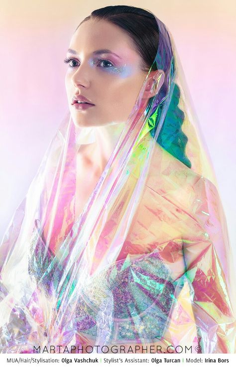 Space Grunge, Shotting Photo, Rain Coat, Photoshoot Inspiration, Colorful Makeup, Photography Inspo, Fashion Photo, Editorial Fashion, Photo Inspiration