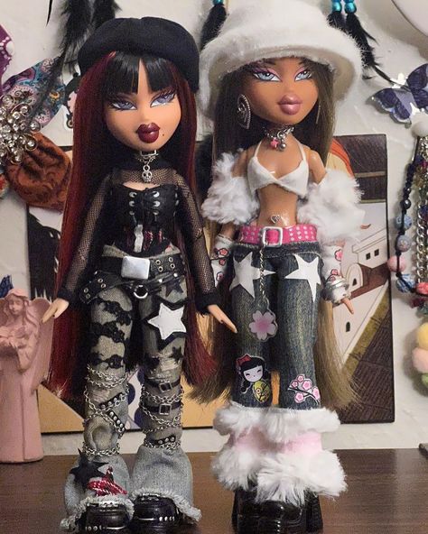 𝓚. ✩🐠♥︎🫀 on Instagram: “Happy Pride Month to all the Gays💋♥️🧡💛💚💙💜 this world would be lost without you all! I have soo sooo much love for you! These beautiful…” Brats Doll Outfits, Bratz Fashion Inspiration, Bratz Aesthetic Outfit, Bratz Doll Outfits, Brat Doll, Lost Without You, Bratz Girls, Barbie Outfits, Happy Pride Month