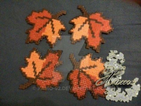 Autumn Hama Beads, Hama Beads Halloween, Melty Bead Designs, Hamma Beads Ideas, Melty Bead Patterns, 3d Perler Bead, Art Perle, Hama Beads Design, Diy Perler Bead Crafts