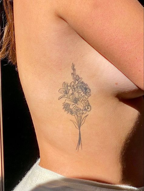 Flowers On Ribcage Tattoo, Rib Flower Tattoos For Women Side Tat, Rib Bouquet Tattoo, Flower Bouquet Tattoo Ribcage, Birth Flower Bouquet Tattoo Ribs, Flower Bouquet On Ribs Tattoo, Bunches Of Flowers Tattoo, Spine Bouquet Tattoo, Rib Flower Bouquet Tattoo