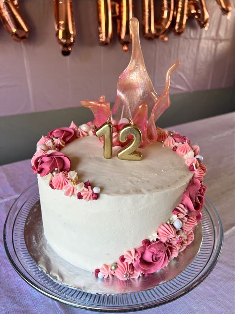 13 Yo Birthday Cake, 12 Year Birthday Party Ideas Cake, Cute 13 Birthday Cakes, 13 Girl Birthday Cake, Birthday Cakes 14th Girl, Fun Birthday Cakes For Teens, Birthday Cake 12 Yrs Old, 13th Girl Birthday Cake, Birthday Cake Ideas For 13 Year Girl