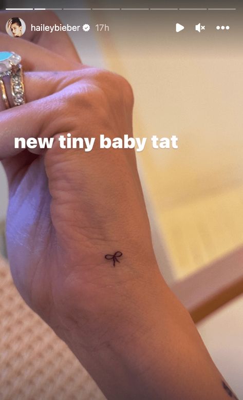 Hailey Bieber Peach Tattoo, Hailey Bieber Heart Tattoo, Hailey Bieber Bow Tattoo, Bailey Beiber Tattoo, Haylie Bieber Tattoo, Haily Biber Tatoos, Bailey Bieber Tattoos, Hayley Bieber Tattoo, Haley Bieber Tattoo