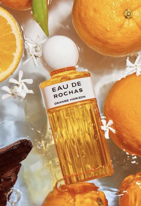 Citrus Perfume Photography, Orange Perfume Aesthetic, Perfume Creative, Parfum Aesthetic, Orange Perfume, Product Aesthetic, Citrus Perfume, Fragrance Campaign, Floral Scents