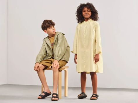 KIDS | UNIQLO HONG KONG & MACAU U Spring/Summer 2022 COLLECTION | UNIQLO HONG KONG & MACAU Uniqlo Lookbook, Uniqlo U, Christophe Lemaire, Uniqlo Tops, Everyday Clothing, Spring Summer 2022, Spring Summer Collection, Modern Wardrobe, Top Collection