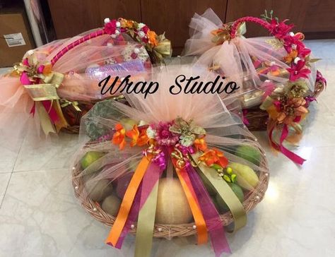 Photo By Wrap Studio - Trousseau Packers Wedding Packings, Spa Baskets, Wedding Gift Basket, Engagement Gift Baskets, Wedding Gift Hampers, Indian Wedding Gifts, Wedding Trousseau, Indian Wedding Favors, Fruit Basket Gift