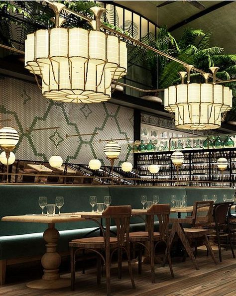 Amazing Lamps, Bar Restaurant Design, Architecture Restaurant, Bar Deco, Luxury Chandeliers, Covet House, Luxury Restaurant, Restaurant Lighting, Vintage Restaurant