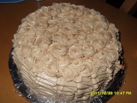 Goldilocks Mocha Cake Recipe, Mocha Chiffon Cake Recipe, Mocha Chiffon Cake, Mocha Cake Recipe, Mocha Buttercream, Chiffon Cake Recipe, Filipino Dessert Recipes, Mocha Cake, Filipino Dessert