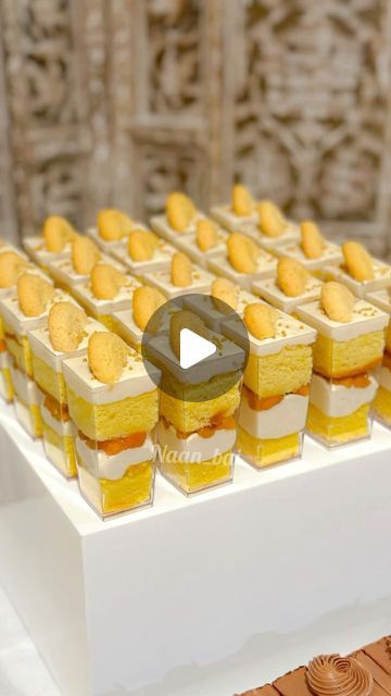 Lemon Dessert Shooters, Mango Sheet Cake, Mango Shooters, Cake Cups Layered, Shooter Desserts, Party Shooters, Cake Shooters, Food Deserts, Mango Mango