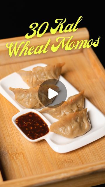 Fitelo | Customized Diet Plans on Instagram: "SAVE FOR LATER|SHARE✅  Momos FAQ  ✨Are these momos healthy? Yes  ✨How many momos we can have at a time? 4-5  ✨How are these momos are better atta than maida one? They are completely safe to eat as Momos that are made with refined flour, treated with harmful chemicals. So try these one.  ✨Can we have these momos with mayonnaise? Try not to it mayonnaise you can have it with homemade chutney.  ✨Are these momos good for weight loss? Yes you can have it in weightloss journey  ✨How much calories does one momo have ? 30 kcal per serving momo🤗   #indianstreetfood #weightlossrecipes #indianfoodie #onlinedietitian" Wheat Momos Recipe, Healthy Momos Recipe, Momos Recipe Vegetarian, Healthy Vegetarian Snacks, Veg Momos, Momos Recipe, Vegetarian Snacks, Indian Street Food, Healthy Vegetarian