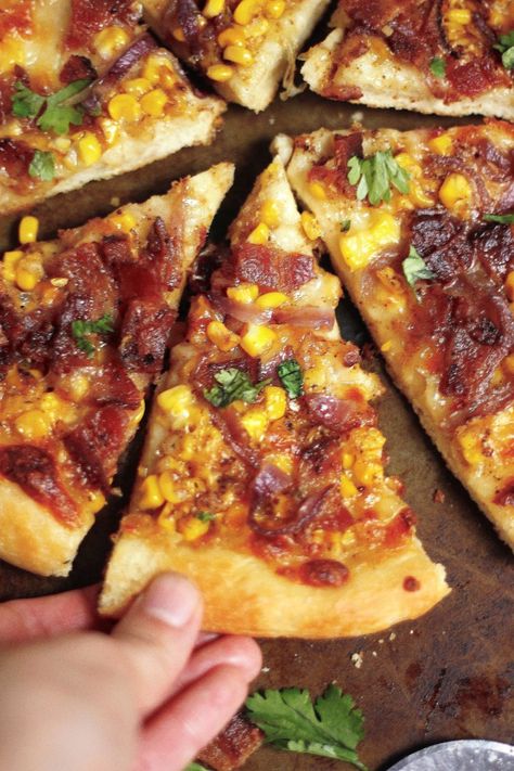 Bacon, Corn, and Caramelized Onion Pizza - so easy to make at home and a million times tastier than take-out! Caramelized Onion Pizza, Pizza Baker, Perfect Pizza Crust, Bacon Corn, Pizza Lasagna, Onion Pizza, Baker By Nature, Pizza Crust Recipe, Pasta Pizza