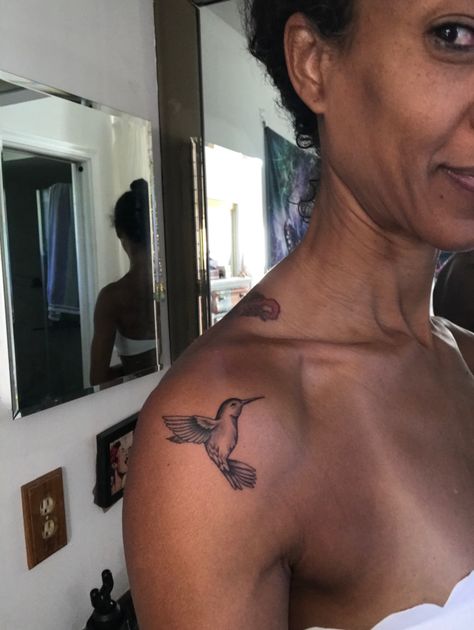 Hummingbird Small - Black on medium  dark skin tone Tattoos On Brown Skin Women, Tan Skin Tattoos, Tattoo Ideas Brown Skin, Brown Ink Tattoo On Brown Skin, Tattoo On Tan Skin, Dark Brown Tattoo, Tattoos On Dark Skin Women, Brown Skin Tattoo, Tattoos Brown Skin