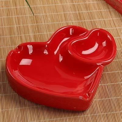 Heart Ashtray, Ceramic Ashtray, Clay Diy Projects, Pottery Crafts, Ceramics Projects, Clay Art Projects, Ceramics Ideas Pottery, Diy Clay Crafts, Pottery Designs