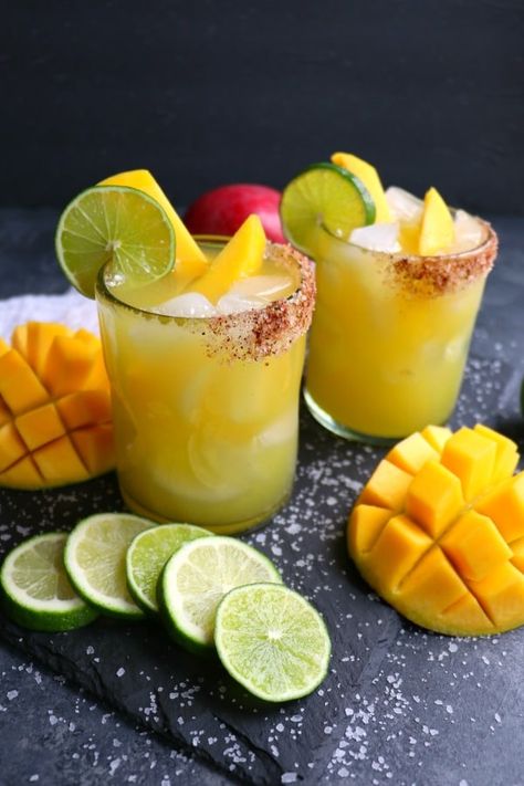 Mango Margaritas, Mango Margarita Recipe, Completely Delicious, Peach Margarita, Margarita On The Rocks, Pineapple Margarita, Lime Margarita, Mango Margarita, Easy Drink Recipes