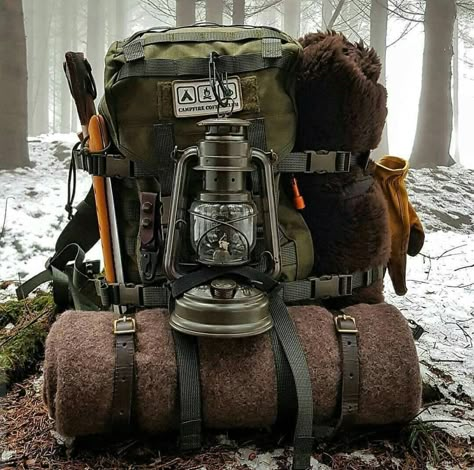 Bushcraft Backpack, Bushcraft Kit, Bushcraft Skills, Bushcraft Gear, Bush Craft, Survival Stuff, Bushcraft Camping, Survival Camping, Bug Out Bag