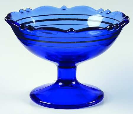 Cobalt Glassware, Blue Stuff, Blue Items, Colbalt Blue, Blue Champagne, Blue Things, Blue Dishes, Im Blue, Blue Glassware