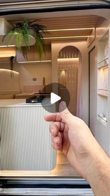 Tiny House | Tiny Home on Instagram: "📸 by @doracamperstudio 
"STOP MOTION Van Tour of our beloved BRISA.

The base is a Ducato L2H2. 🚐✨
We chose a layout to make the most of the space during the day 🌤️ and have a large bed 🛏️ at night 🌙
We also love camper conversions with a fixed shower 🛀 and the cabin area separated to provide better insulation and give us the feeling of being in a little house 🏡 when we close the door.

We really like these types of STOP MOTION videos 📸, but they are very hard to make, and we have a lot to improve to make them perfect! 📝📝
Even so, we are happy with the final result 😊

What do you think of the van? 🚐✨✨
We’d love to hear your opinion!"

#vantour #vanlife #campervan #tinyhouse #tinyhome" Camper Van Layout, Campervan Layout, Camper Van Interior Ideas, Stop Motion Videos, Camper Build, Camper Beds, Van Tour, Large Bed, Clean Crafts