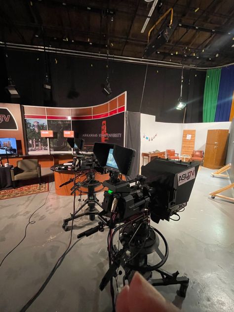 ASU TV behind the scenes Tv Behind The Scenes, Asu Core, Tv Producer, Tv Producer Aesthetic, Film And Tv, Production Room, Tv Production, Filming Set Aesthetic, Tv Set Aesthetic