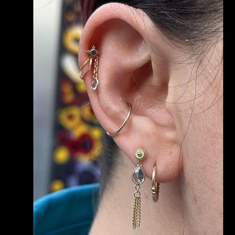 Ear Styled by the Best on Instagram: “✨Style of the Day by the Talented @pierced.by.davey @the.golden.gabe on @mirjamdijkxhoorn at @zebratattoos in Berkeley, California USA…” Berkeley California, Ear Style, Instagram Style, California Usa, Individual Style, Earings Piercings, The Golden, Ear Piercings, Beautiful Jewelry