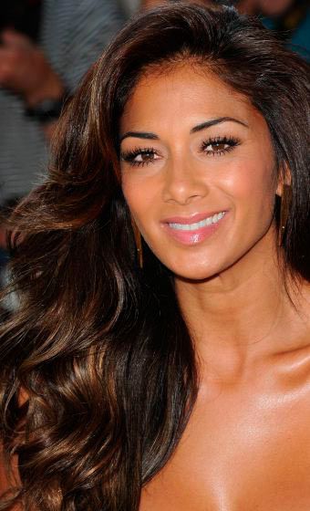 Best Hair Highlights for Olive Skin Tone  #haircolors #hairstyles #nicolescherzinger Nicole Scherzinger Hair, Olive Skin Tone, Olive Skin, Nicole Scherzinger, Hairstyle Women, Hair Envy, Cool Hair Color, Hair Color Trends, Great Hair