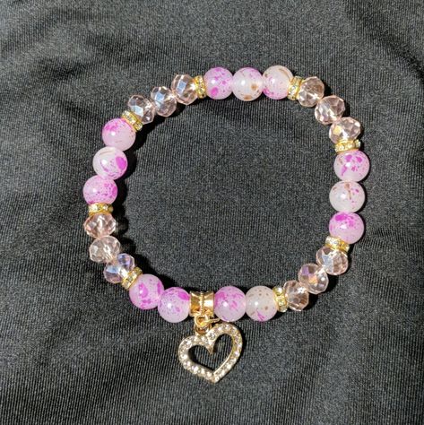 Pink Beaded Accessory Bracelet W/Heart Charm Beaded Bracelets Charms, Bracelet Ideas Crystal Beads, Girly Stuff Aesthetic, Glass Beaded Bracelets Ideas, Bracelet Patterns Beads, Chunky Beaded Bracelets, Glass Bead Bracelet Ideas, Charm Bracelet Aesthetic, Bracelets Business