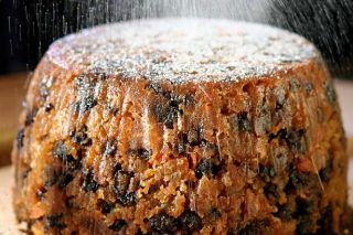 Lincolnshire Carrot Pudding | Dessert Recipes | GoodtoKnow Traditional Christmas Pudding, Pudding Desserts Recipes, Carrot Pudding, Xmas Pudding, Christmas Pudding Recipes, Crispy Smashed Potatoes, Christmas Cake Recipes, Pudding Desserts, Vanilla Wafers