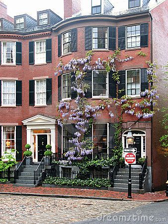 louisburg square. wanna own a townhouse here some day. Boston Apartment, Beacon Hill, Row House, City Living, In Boston, Of Wallpaper, My Dream Home, Future House, Exterior Design