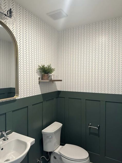 Toilet Panelling, Small Bathroom With Tub, Small Downstairs Toilet, Bathroom With Tub, Downstairs Toilet, My Bathroom, Renovation Ideas, Geometric Wallpaper, Garden Diy