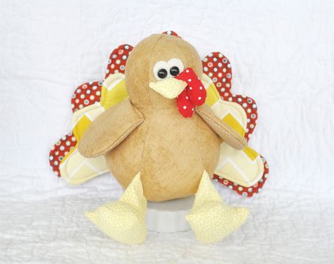 #TullytheTurkey PDF sewing pattern Stuffed Animal Diy, Diy Turkey, Baby Gifts To Make, Stuffed Turkey, Felt Animal Patterns, Turkey Pattern, Diy Thanksgiving, Turkey Thanksgiving, Thanksgiving Centerpieces