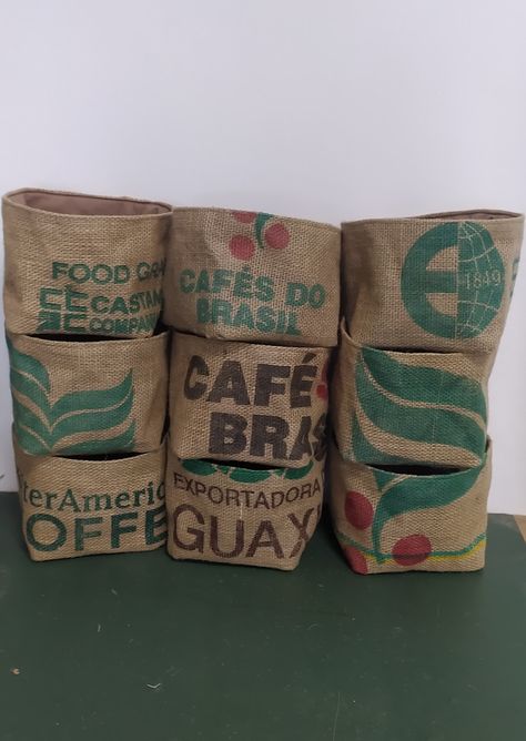 Baskets made from authentic Brasil coffee bags Coffee Burlap Bag, Burlap Upcycle, Small Baskets, Coffee Bean Bags, Brazilian Coffee, Coffee Bags, Burlap Sacks, Fruit Storage, Small Basket