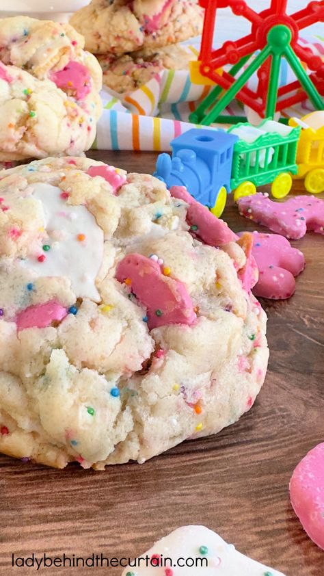 Chewy Cookie Recipes, Animal Sugar Cookies, Animal Cookies Recipe, Circus Cookies, Gourmet Cookie, Circus Animal Cookie, Cookie Recipes Chewy, Frozen Cookie Dough, Frozen Cookies