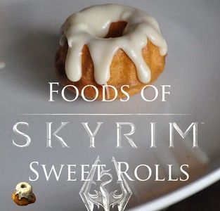 Skyrim Food, Fun Fall Desserts, Cheesecake Bars Easy, Perfect Apple Pie, Cinnamon Roll Muffins, Sweet Roll Recipe, Dragon Born, Salted Caramel Fudge, Game Recipes