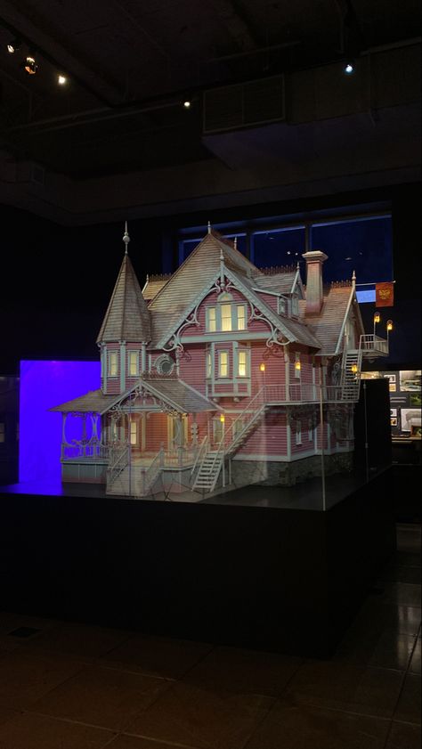 Coraline Museum, Coraline Tunnel, Museum Of Pop Culture, Hoco 2023, Coraline Movie, Ashland Oregon, Coraline Jones, Pink Palace, Movie Set