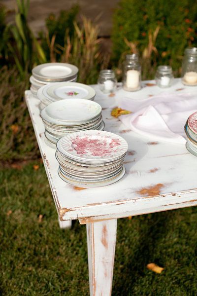 Thrifted Wedding Decor, Backyard Wedding Party, Mismatched Wedding, Clever Decor, Shabby Chic Wedding Decor, Mismatched Plates, Chic Wedding Decor, Wedding China, Napa Wedding