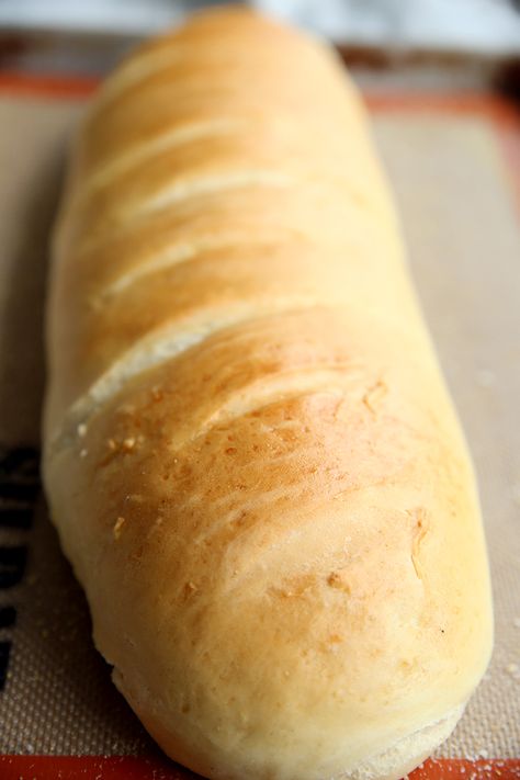 Easy French Bread - Real Life Dinner Bread Yeast, Bread From Scratch, Baguette Recipe, Loaves Of Bread, Pembuat Roti, French Bread Recipe, A Loaf Of Bread, Loaf Cakes, Make Bread