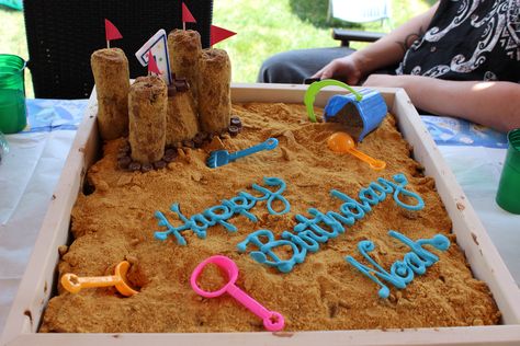 Sandbox cupcake birthday cake Kid Cakes, Cupcake Birthday, Cupcake Birthday Cake, Guest Books, Sandbox, Party Guests, Childrens Party, Baby Cake, Kids Cake