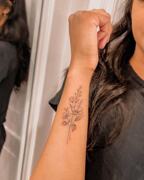 Fine Line Flower Bouquet, Line Flower Bouquet, Fine Line Flower Bouquet Tattoo, Outer Forearm Tattoo, Flower Bouquet Tattoo, Tato Minimal, Flower Wrist Tattoos, Bouquet Tattoo, Petite Tattoos