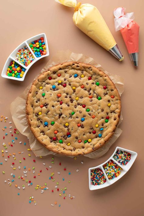 M&M Cookie Cake - Peas and Crayons M&m Cookie Cake, M&m Cookie Cake Recipe, Giant Cookie Cake Recipe, Mnm Cake, Giant Cookie Cake, M&m Cake, Ultimate Chocolate Chip Cookie, Birthday Cake For Mom, Chocolate Chip Cookie Cake