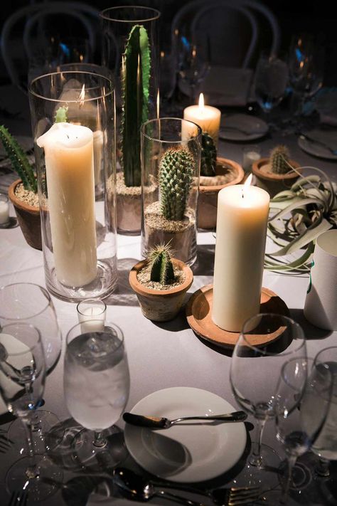 27 DIY Wedding Centerpiece Ideas for Any Style Cactus Centerpieces, Wedding Organisation, Wedding Centerpieces Ideas, Cactus Centerpiece, Desert Party, Desert Theme, Hacienda Wedding, Wedding Desert, Cactus Western