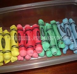 Yummy Edible Crayons!!! Edible Crayons, Mishloach Manos, Rainbow Activities, Edible Crafts, Crayon Box, Rainbow Crafts, Art Party, Edible Art, Purim