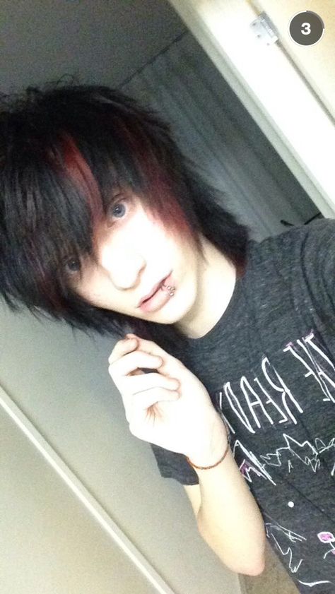 Emo Boy, Female Artist, Johnnie Guilbert, Cute Emo, Scene Emo, Bon Bon, Emo Boys, Tell Me