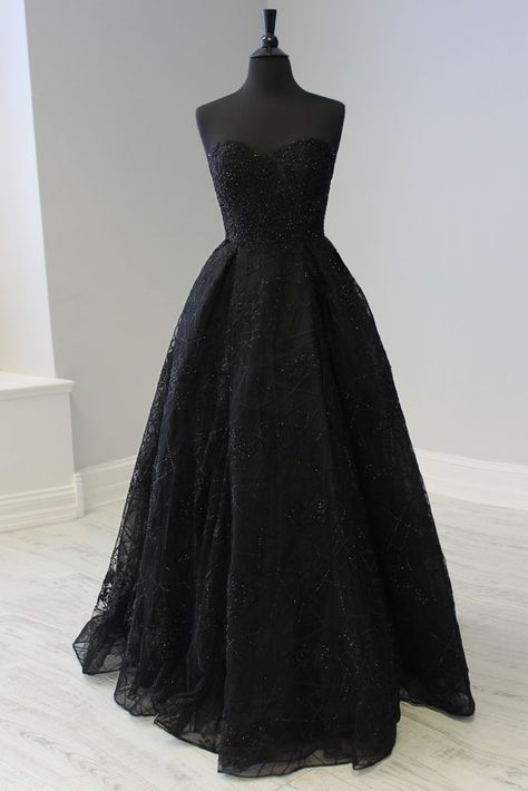 Black Wedding Gowns, Black Ball Gown, Formal Evening Gown, Cute Prom Dresses, A Line Prom Dresses, Looks Black, Black Wedding Dresses, Evening Gowns Formal, Beaded Dress