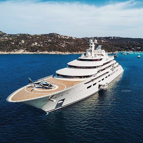 Luxury Ship, Fun Vacations, Expensive Yachts, Luxury Sailing Yachts, Luxury Yacht Interior, Big Yachts, Best Yachts, Yacht World, Yacht Broker