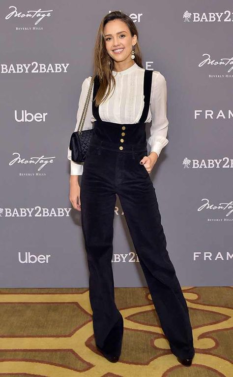 Fancy Overalls, Jessica Alba Outfit, Celebrity Baby Pictures, Best Celebrity Dresses, Overalls Outfit, Black Leather Dresses, Look Of The Day, Celebrity Babies, Jessica Alba