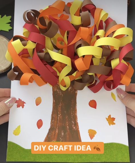 Fall Arts And Crafts, Preschool Arts And Crafts, Preschool Art Activities, Hand Crafts For Kids, Seni Dan Kraf, Kindergarten Crafts, Paper Tree, Diy Crafts For Kids Easy, Fall Crafts For Kids