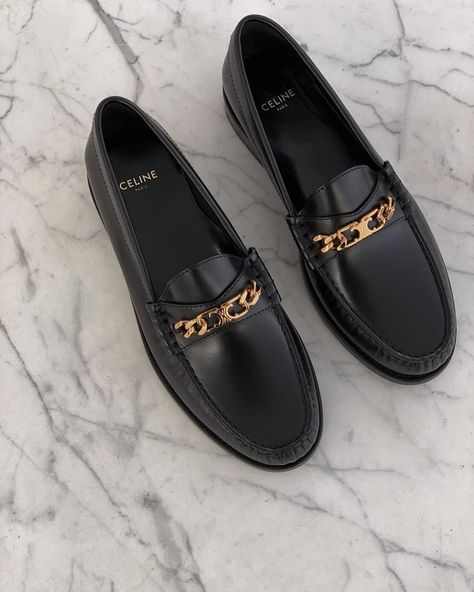 The Corner Berlin on Instagram: “Pure Perfection - @celine Luco Loafer ✨ #celine #loafer #TheCornerBerlinEast #newarrivals” Celine Loafers, Loafers Street Style, Penny Loafers Outfit, Fashion Gone Rouge, Rich Aesthetic, Celine Shoes, Looks Street Style, 2022 Fashion, Aesthetic Shoes