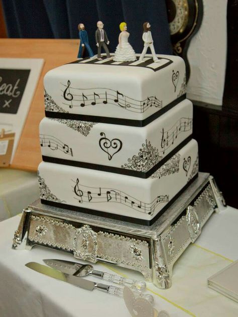 Beatles wedding cake The Beatles Wedding, Beatles Cake Ideas, Beatles Wedding, Beatles Cake, Beatles Vintage, Boyfriends Be Like, Perfect Boyfriend, Vintage Cake, Future Boyfriend