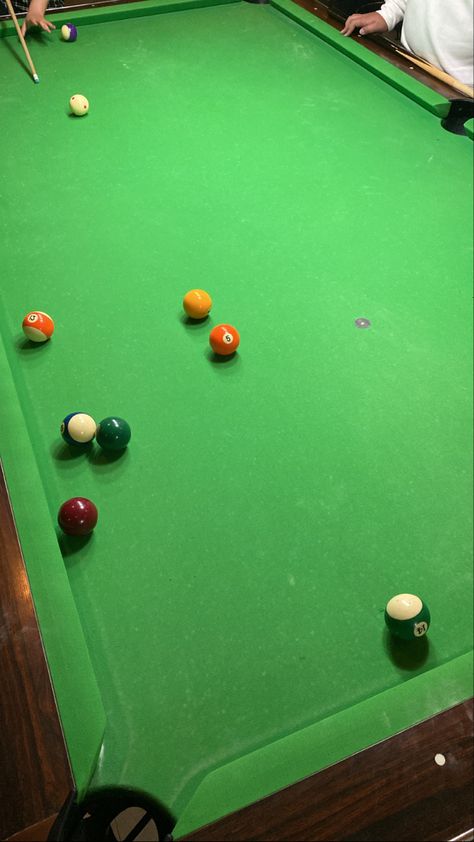 8 Ball Pool Snapchat Story, Snooker Snap, Billard Aesthetic, Snooker Aesthetic, Alcohol Snapchat Party, Billiards Aesthetic, Instagram Black Theme, Fireworks Pictures, 8 Ball Pool