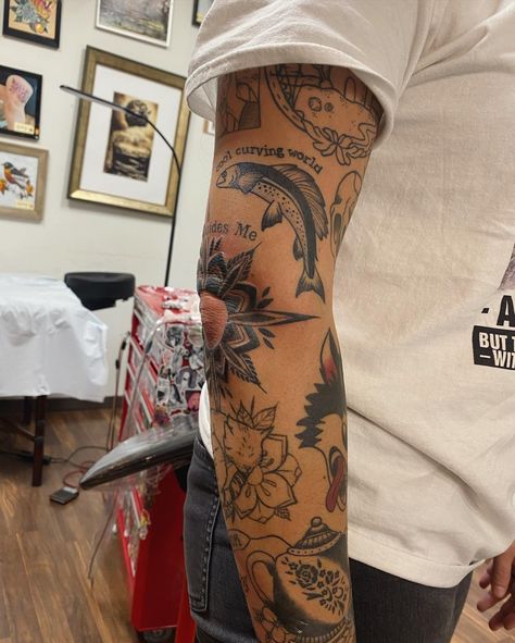 Elbow Flower Tattoo Men, Elbow Cap Tattoo, Half Elbow Tattoo, Inside Elbow Tattoo Men, Front Elbow Tattoo, Ornamental Elbow Tattoo, American Traditional Elbow, Mandala Tattoo Elbow, Elbow Tattoos For Men